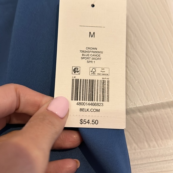 Crown & Ivy Scalloped Skort NWT - Medium - Picture 5 of 5